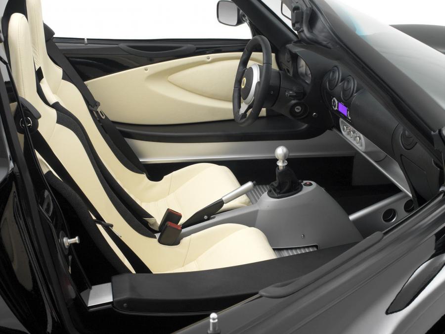  Lotus Elise R 2007 года  (фото 11 из 14)